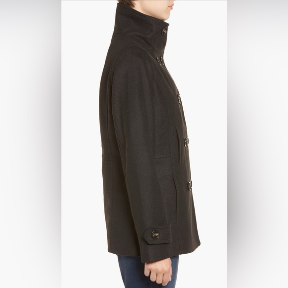 Double breasted black Peacoat w/tortoise buttons - Picture 4 of 13